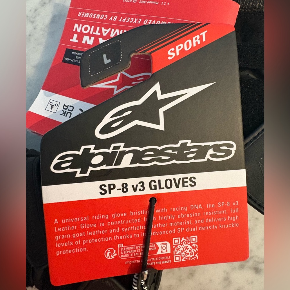 Alpinestars SP-8 v3 Gloves - Picture 3 of 4